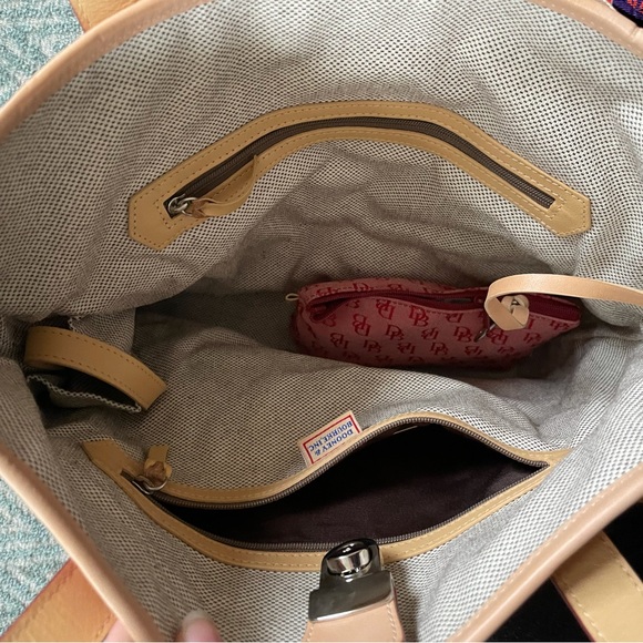 Dooney & Bourke Vintage Pink/Red Monogrammed Medium Shopper Purse Tote NWT - Picture 6 of 10